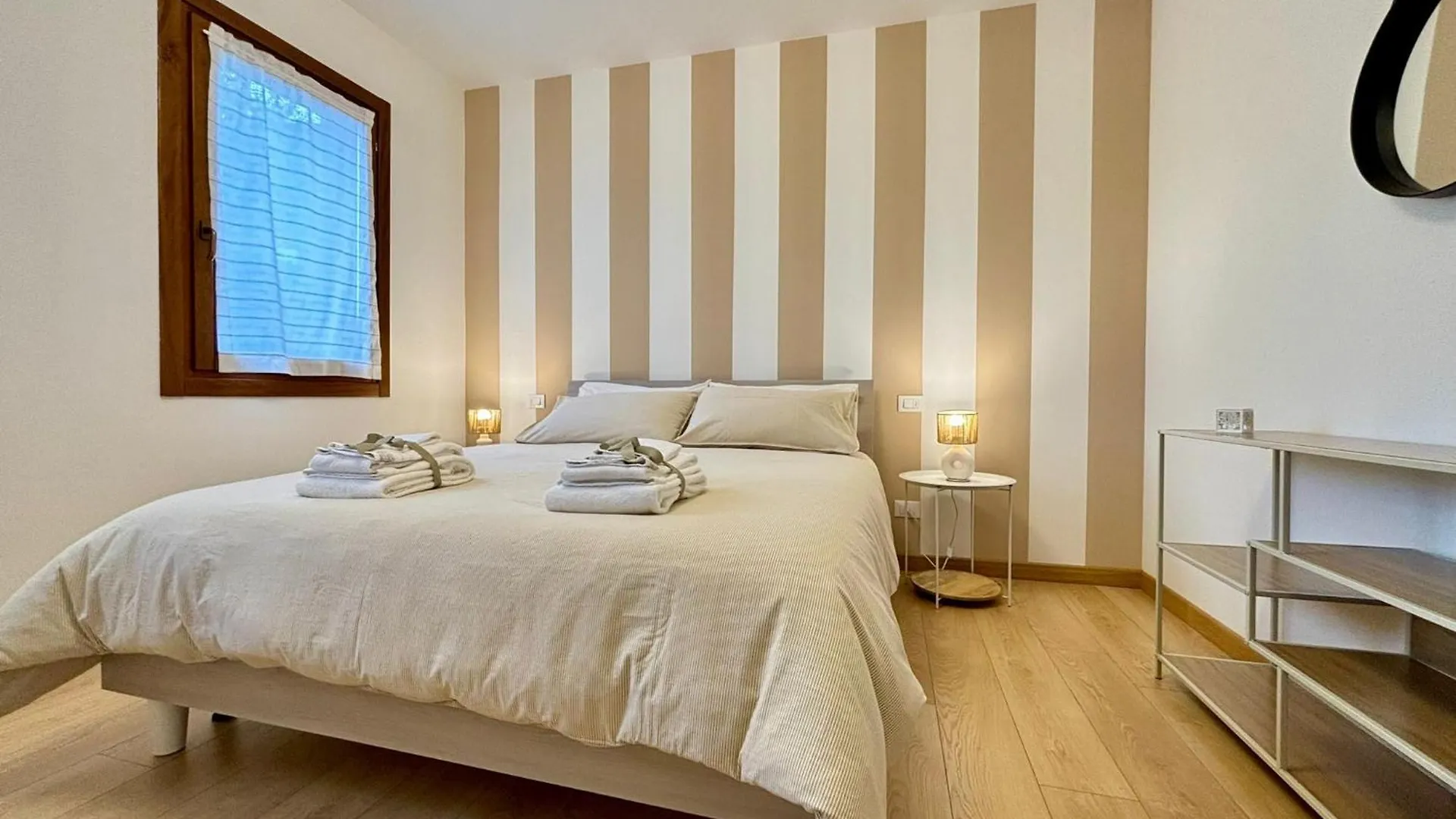 Gary House Apartment Borso del Grappa 0*,